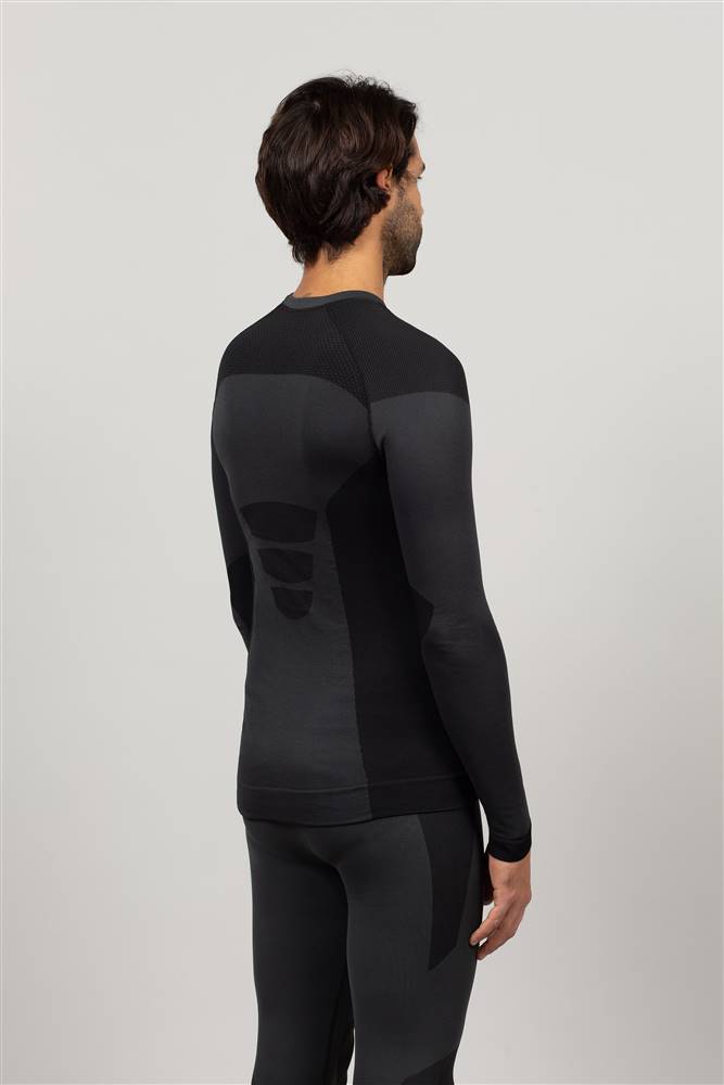 DH Extreme Power Maglia Manica Lunga Uomo indossata